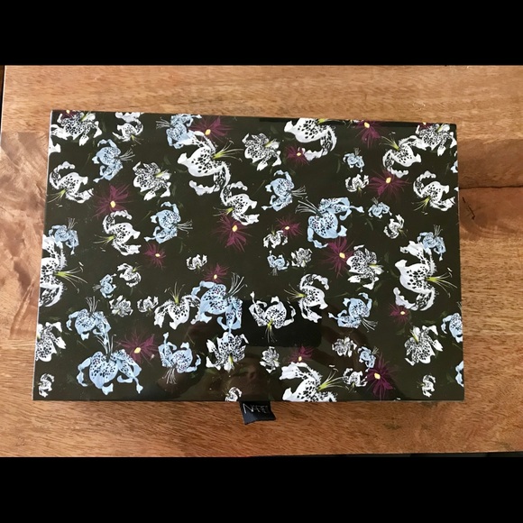 NARS Erdum collection vault box - Picture 2 of 8